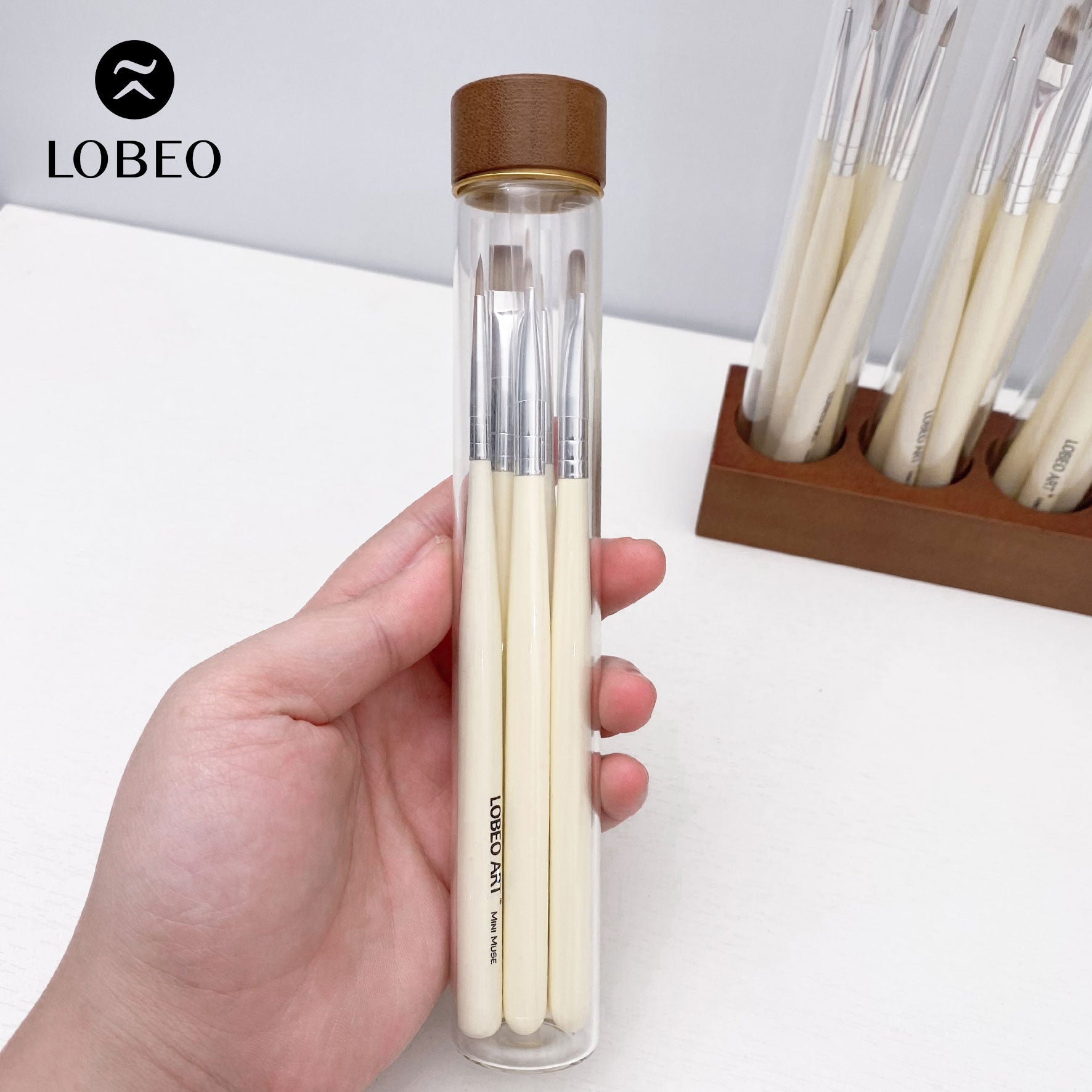 Lobeo Mini Muse Brush Set (5 pcs) - Glass bottle