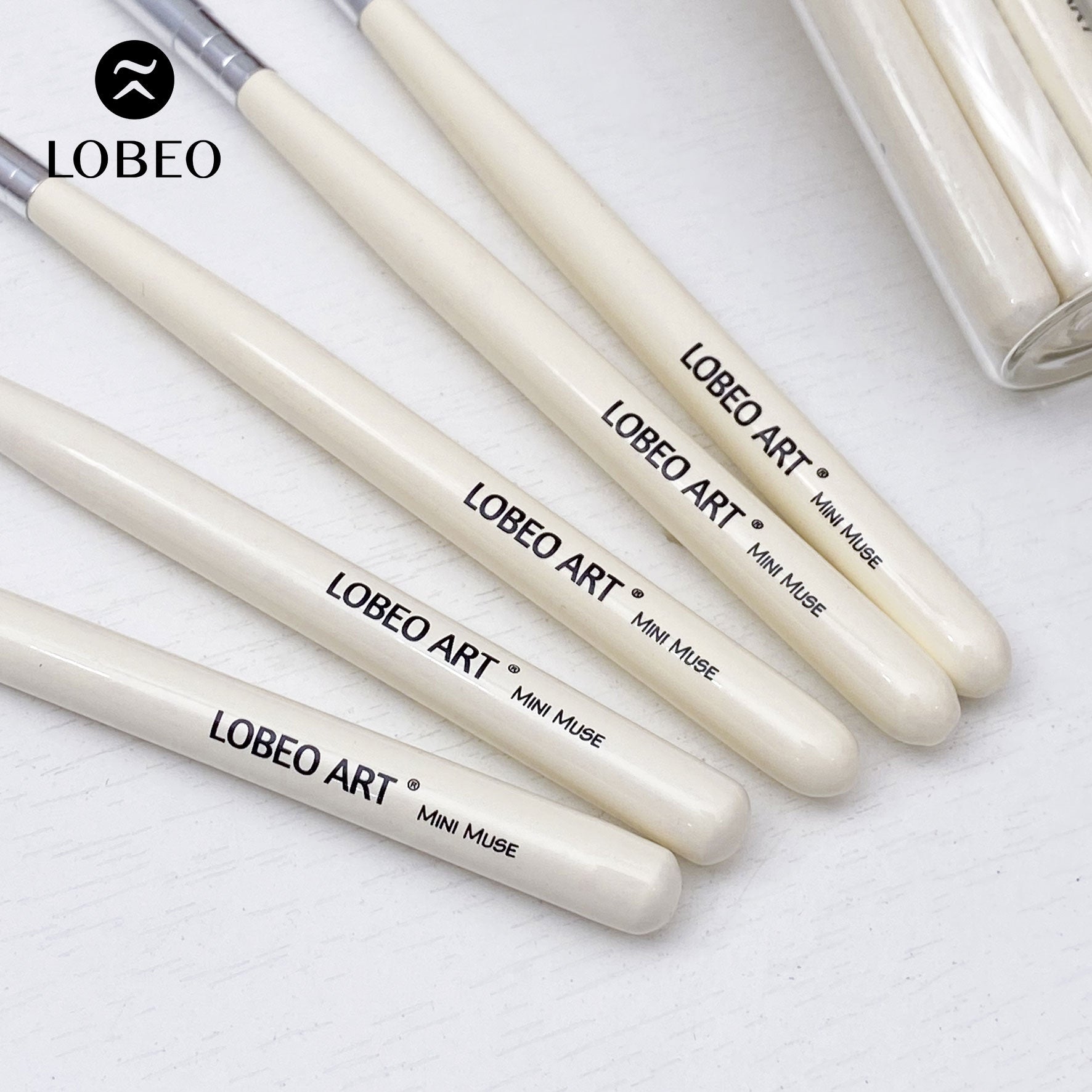 Lobeo Mini Muse Brush Set (5 pcs) - Glass bottle
