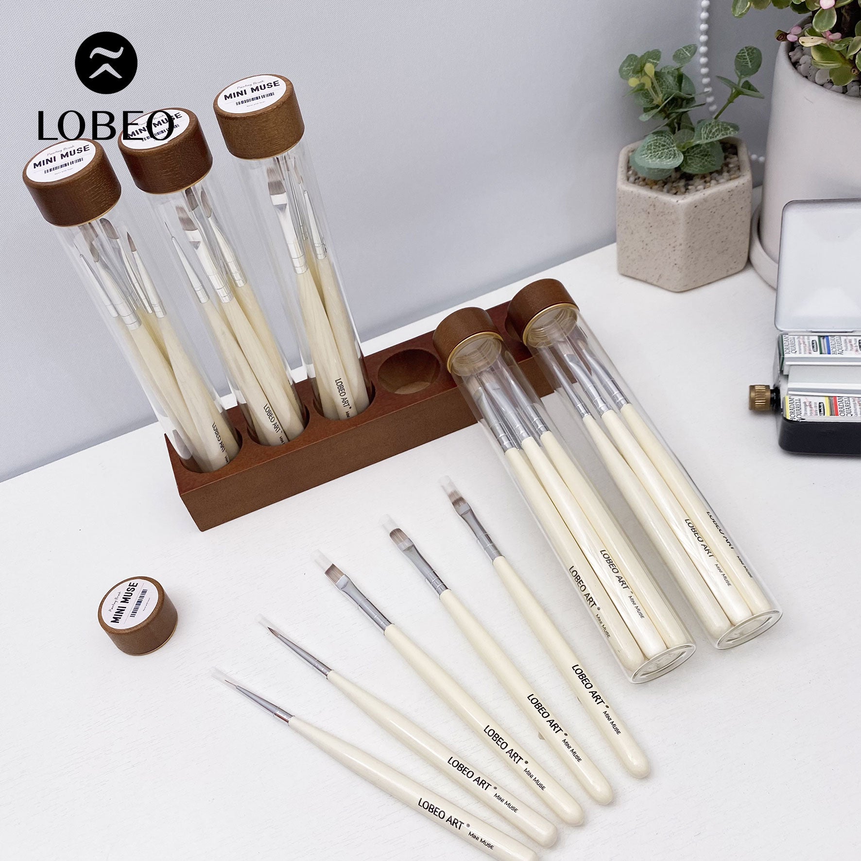Lobeo Mini Muse Brush Set (5 pcs) - Glass bottle
