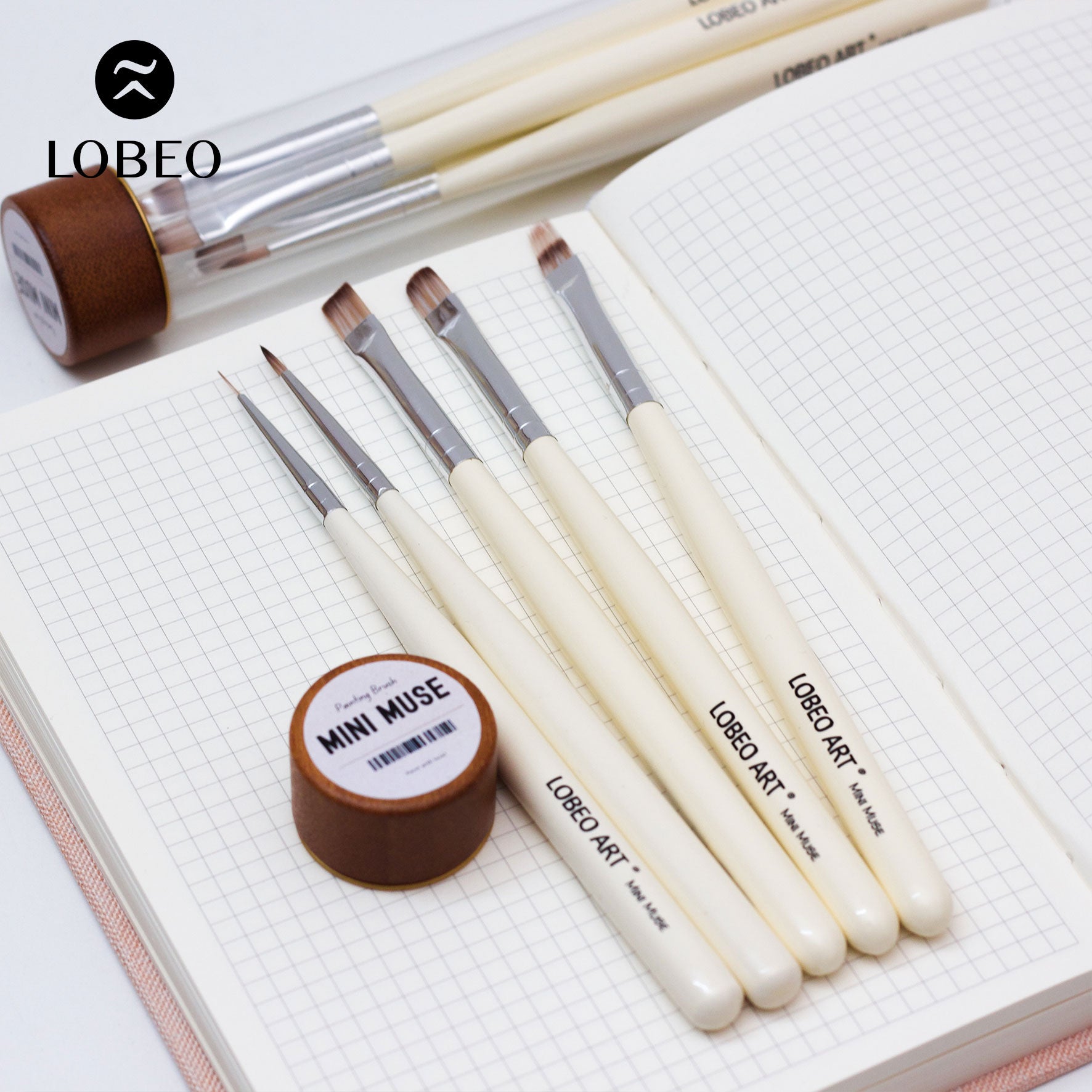 Lobeo Mini Muse Brush Set (5 pcs) - Glass bottle