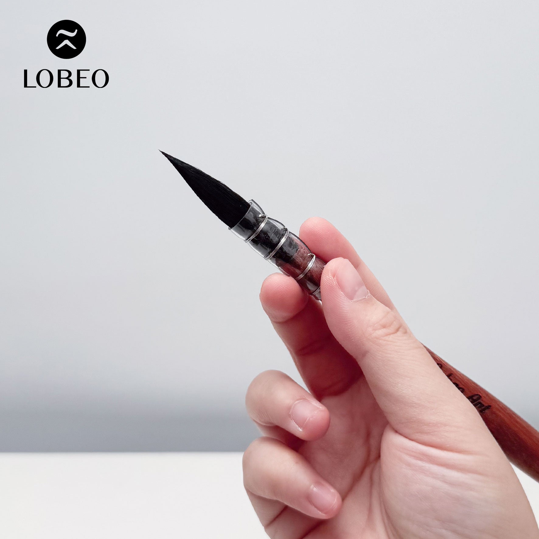Lobeo Art SR21 Large Round Brush (New Version)