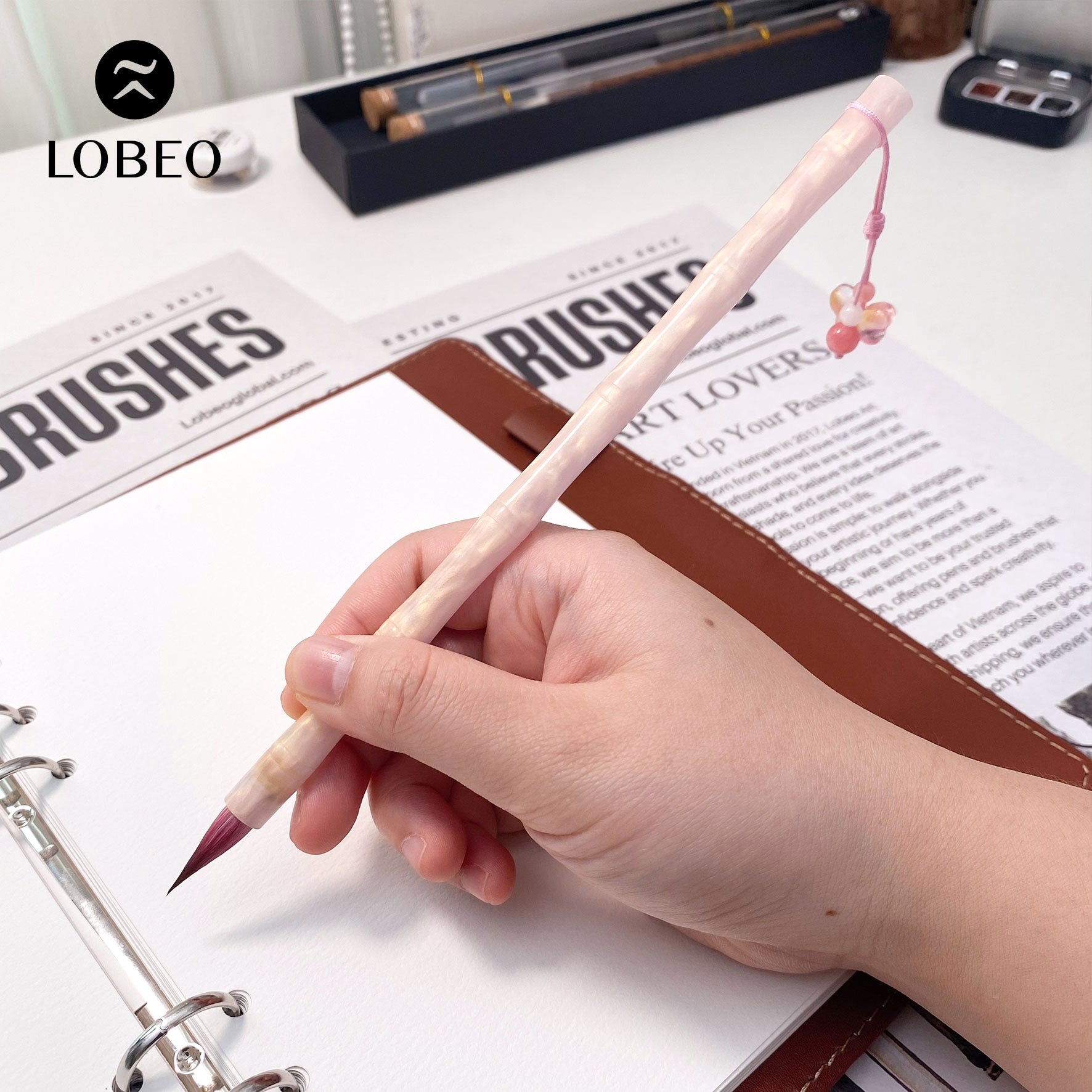 Lobeo Calligraphy Brush – Lua (Long Handle Version) LB11005