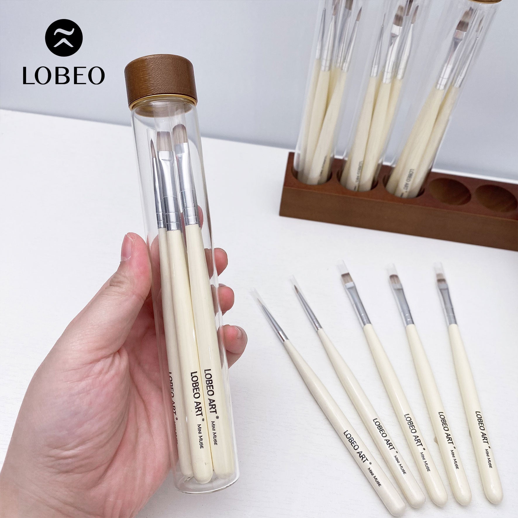 Lobeo Mini Muse Brush Set (5 pcs) - Glass bottle
